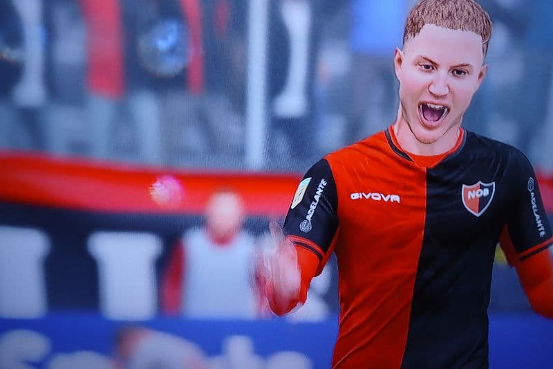Muito obrigado a todos que me acompanham todos que torcem por mim muito obrigado pela torcida e o apoio Newell's Old Boys mudou minha vid…
