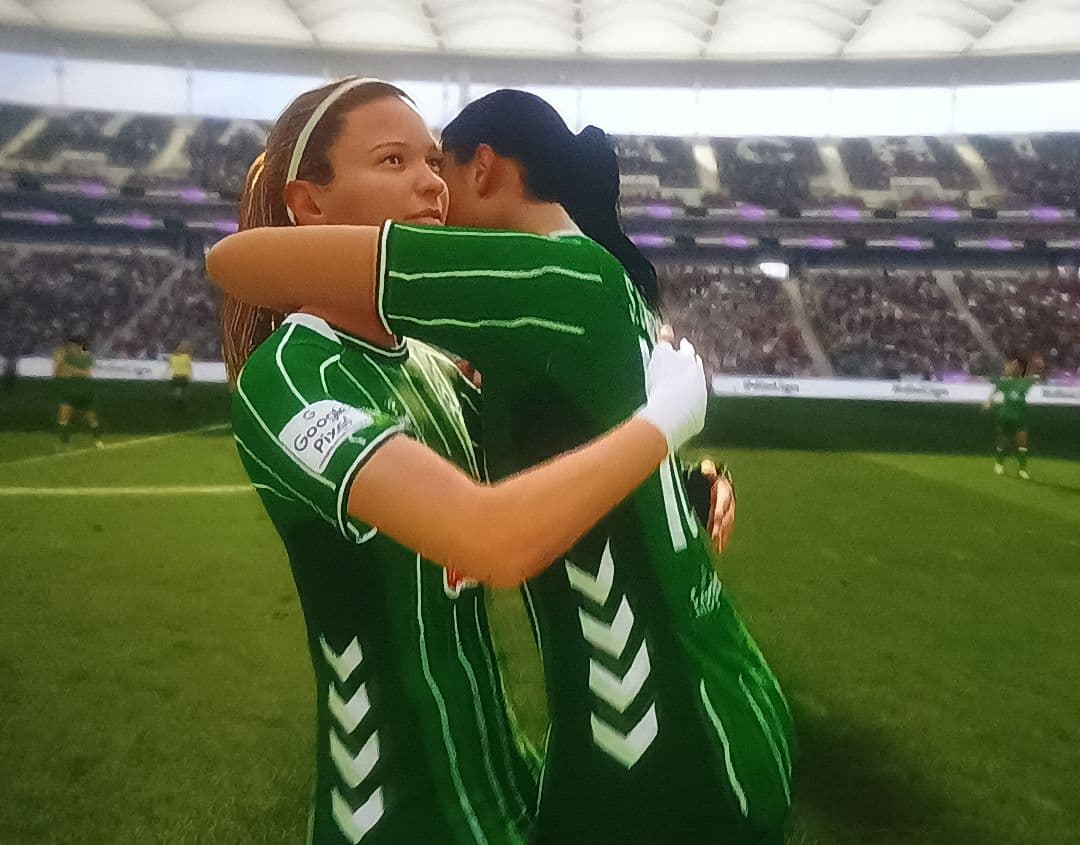 Números de Ingrid Braut Solberg em 2 temporadas com o Werder Bremen: 75 jogos 124 gols 126 assistências 3 títulos 2 Frauen Bundesliga 1 U…