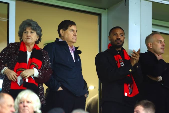 O HOMEM está sempre presente no clube! Mais uma vez ele está aqui para presenciar jogos aqui em nossa casa! Sempre bem vindo