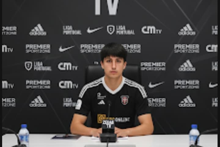 Tivemos a oportunidade de falar com Clarêncio no seu primeiro jogo a titular e ele agradece por tudo