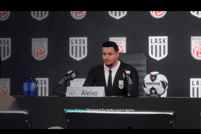 Coletiva de imprensa hoje a tarde foi pro jogo De amanhã. Não entendo muito Austríaco foi complicado ! 🤭