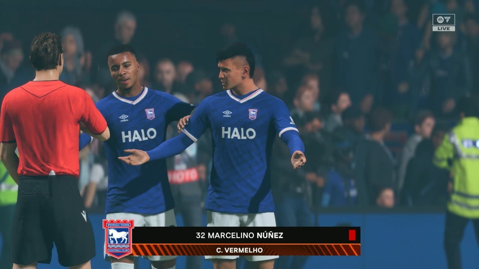 CARTÃO VERMELHO! 🟥 Para o meia Marcelino Núñez 🇨🇱. O Ipswich fica com um a menos na partida após falta dura no setor intermediário. 🚫…