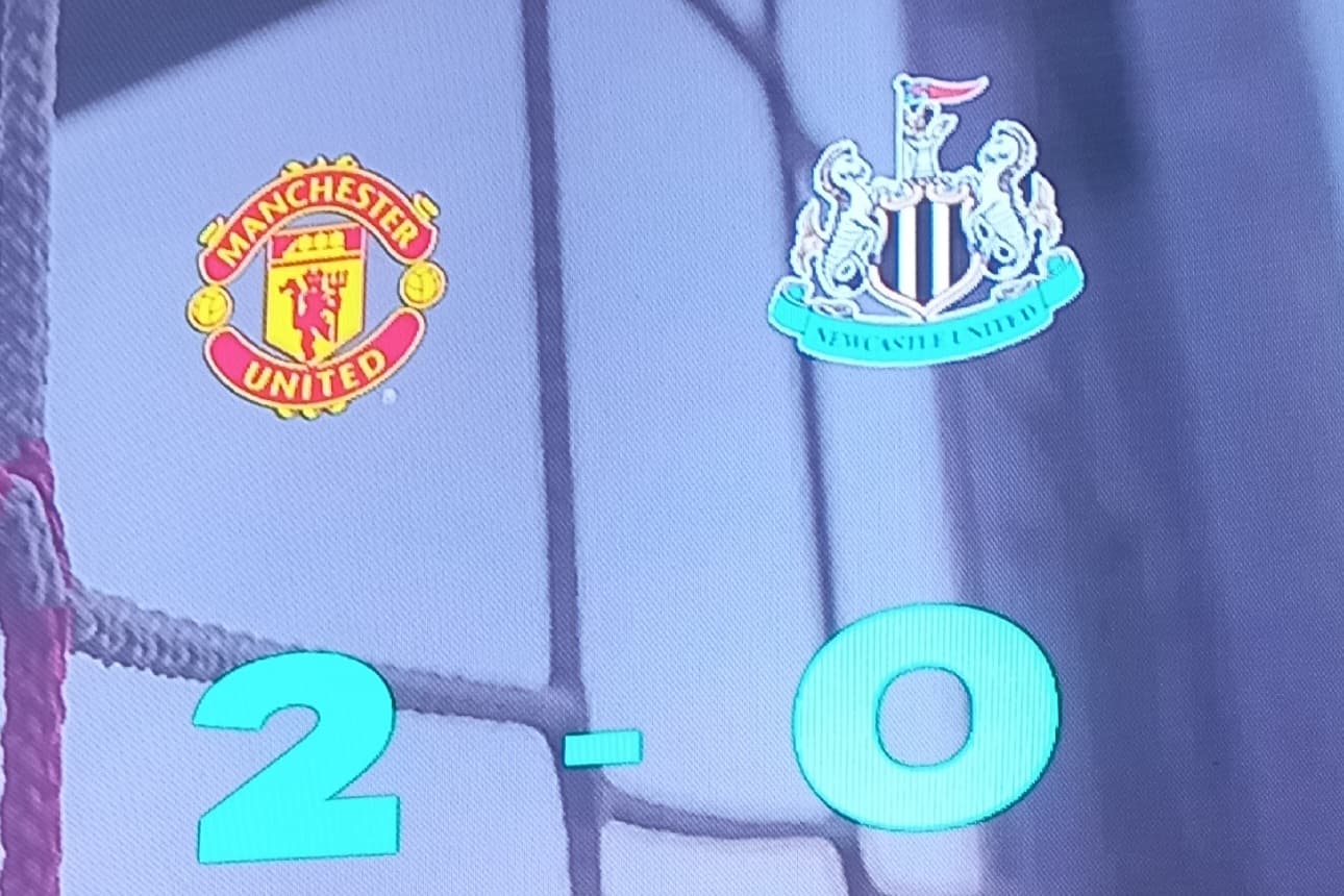 Uma vitória surpreendente para o clube Manchester United. Como Newcastle vai reagir ao tropeço na busca pela glória no topo da tabela?