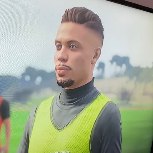 Começo da primeira temporada como profissional ansioso pela estreia 💪🏽