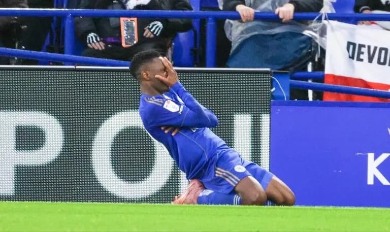 ESTREIA COM GOLEADA DO DINIZISMO! 🦊🔥 Leicester​ 5 x 0 AFC Wimbledon ⚽ Daka (2x - golaço na gaveta!) ⚽ McAteer ⚽ Ndidi (2x vindo do banc…