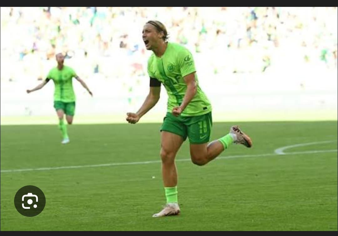 Wolfsburg.5 Vs.3 RB leipezg Golos: Aaron zehnter ⚽ 34' Amoura ⚽40' Majer ⚽ 50' ⚽ 67' ⚽ 90' Majer herói da partida 🦾 grande vitória estáv…