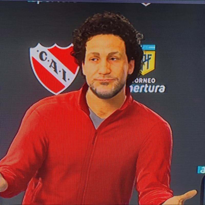 Hoje início minha trajetória no Independiente! Nessa volta buscaremos por um desempenho melhor que da última vez! Vamos pela copa! #Indep…