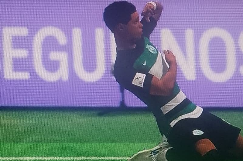 Primeiro hat-trik da carreira e uma classificação na copa💚🤍