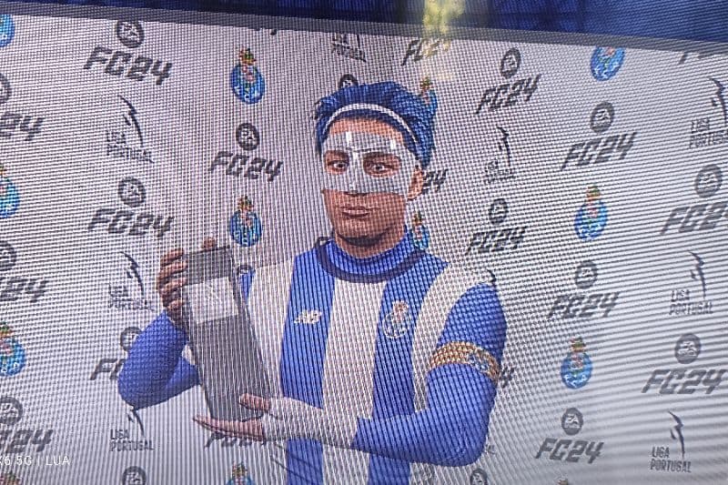 agradeço a torcida por votar em mim obrigado pelo carinho fico triste que meu contrato esta acabando