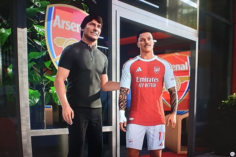 Após acontecerem problemas internos entre eu e a diretora do Leverkusen, venho aqui para falar que eu estou deixando o clube e assinado c…