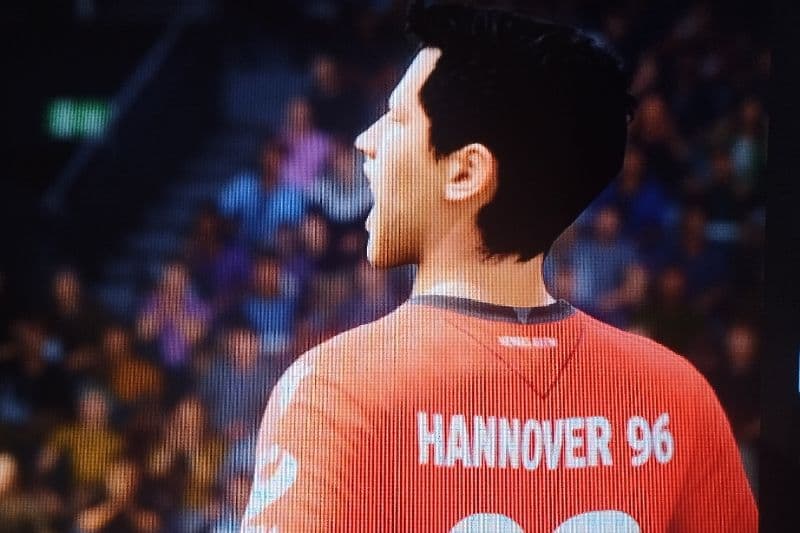 Temos muito trabalho duro pela frente, mas vai dar certo. As coisas vão melhorar para o Hannover 96 e a torcida! 🔥