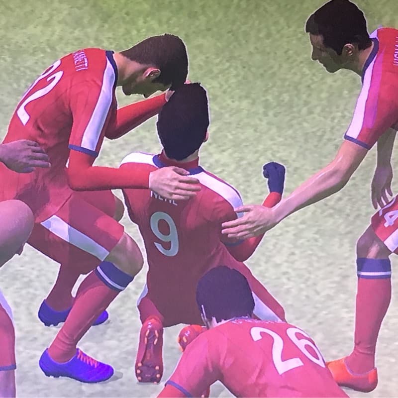 Perdemos as oitavas de final da copa da Itália pra spremonese 3x0 primeiro jogo no segundo eu tentei virar com 2 gols mais perdemos mesmo…