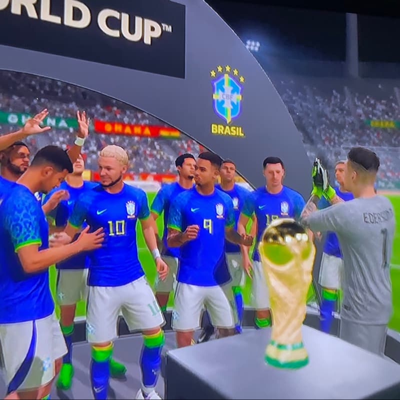 # TBT O dia mais feliz da minha vida! Simplesmente CAMPEÃO DO MUNDO!🕺🏻🥇 • • 🇧🇷 Brasil 3 x 1 Gana 🇬🇭 •+1G +1A •