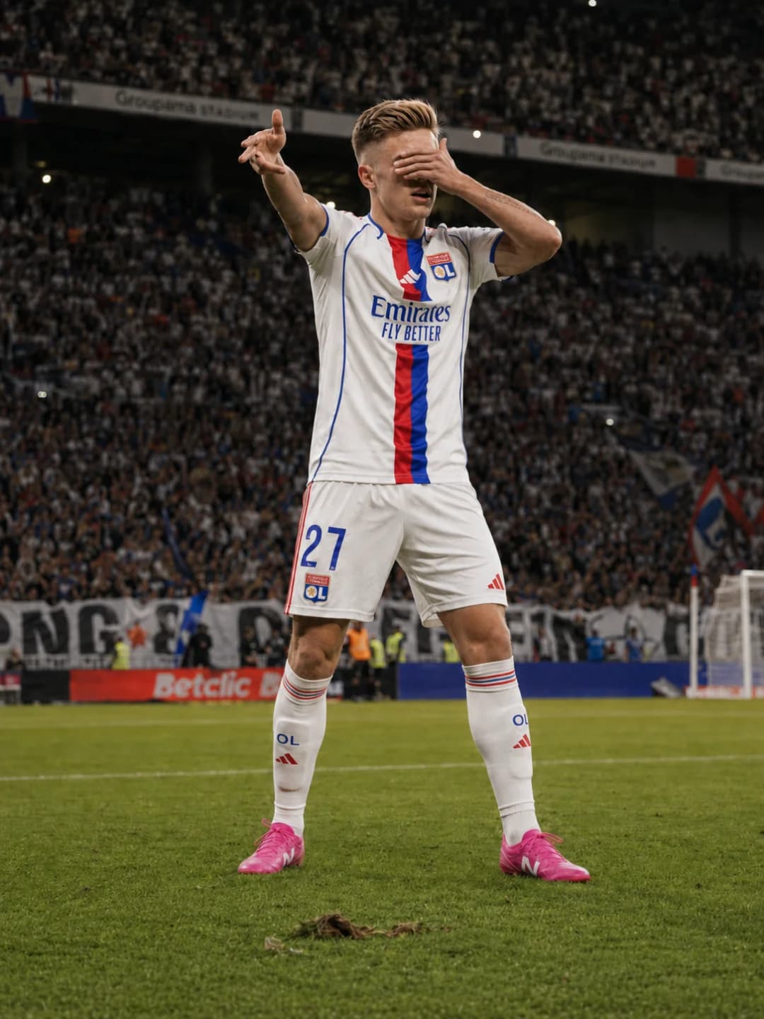 Mais uma vitória em casa e liderando a artilharia, pra cima Lyon 🦁⚡
