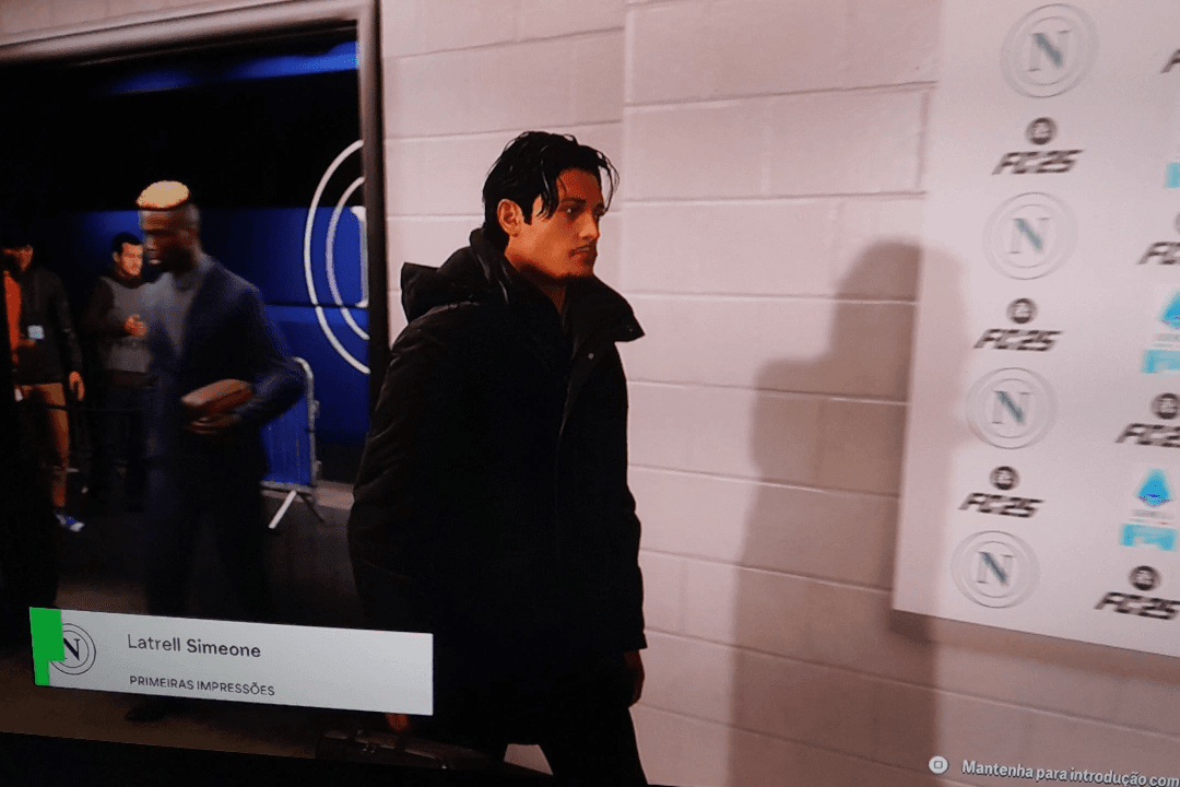 📰 ESTREIA DE LATRELL SIMEONE: JÁ CHEGOU MOSTRANDO AS CARAS! Primeiro jogo no comando do Napoli e Latrell Simeone não se escondeu um segu…