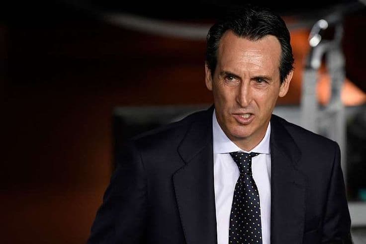 Estou muito insatisfeito com a atuação de León e ainda mais insatisfeito com a diretoria por ter impedido a negociação com o Milan.