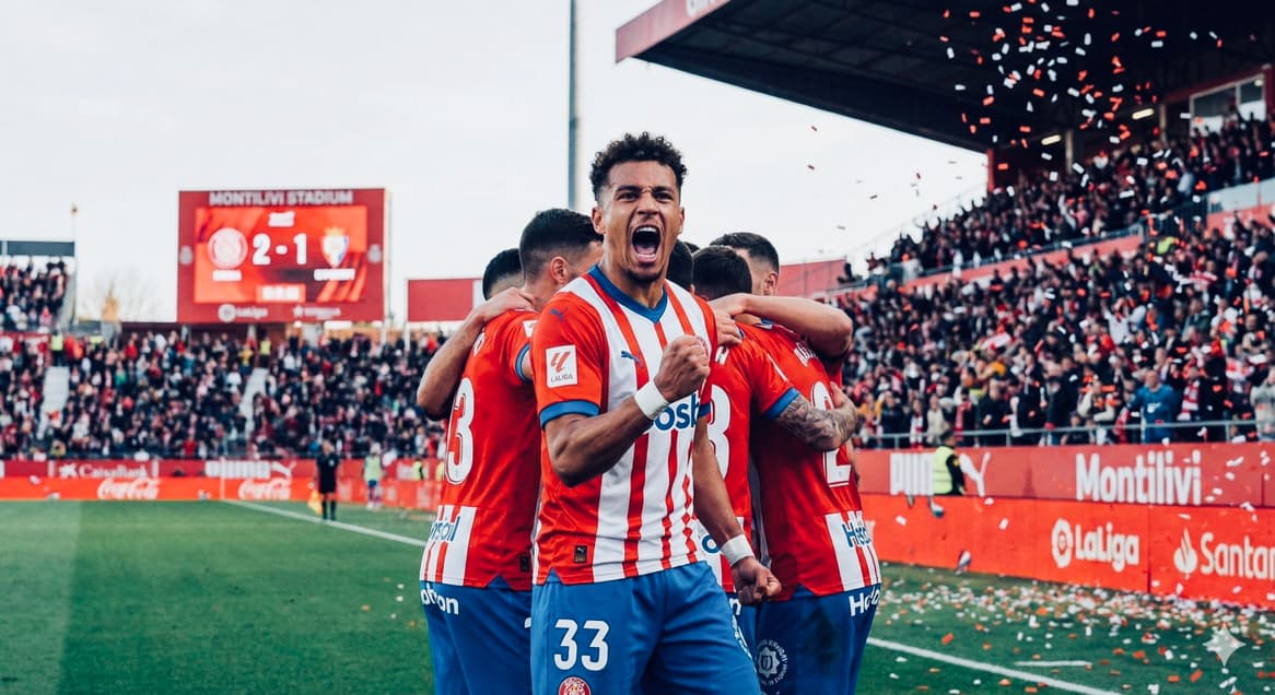 Feliz pelo primeiro Gol por esta camisa! Classificados! ❤️💙