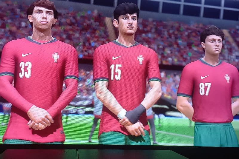 Muita felicidade chegar até aqui com esse elenco, vamos pra cima nessa semi-final Portugal!!