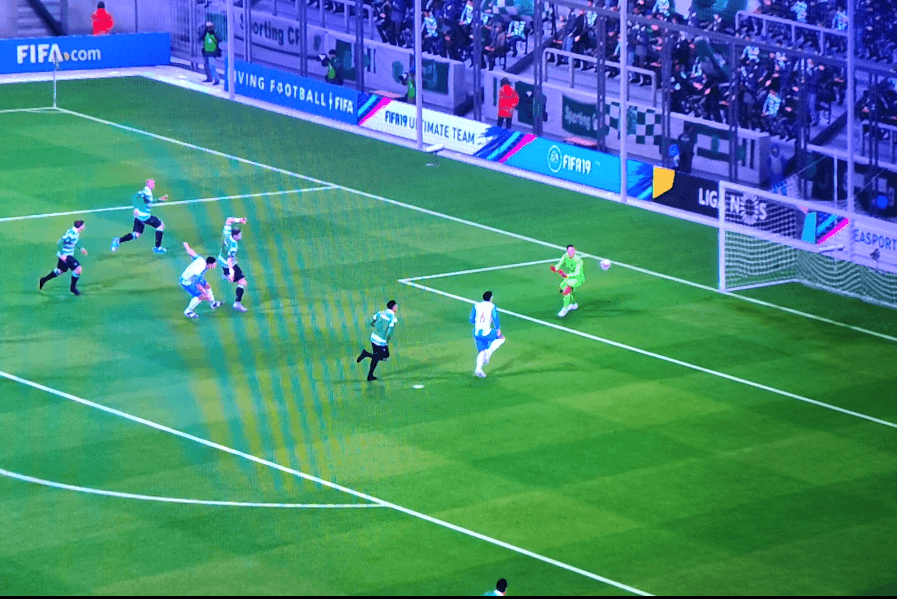 Com gol de João Pedro no finalzinho do segundo tempo, o Porto leva a vitória para casa em cima do poderoso Sporting! 💙🔥