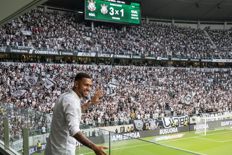 Que felicidade ver o Corinthians se classificando para a final com 3x1 contra o cruzeiro💝🤩🖤🤍🖤🤍 #vaicorinthians #timao