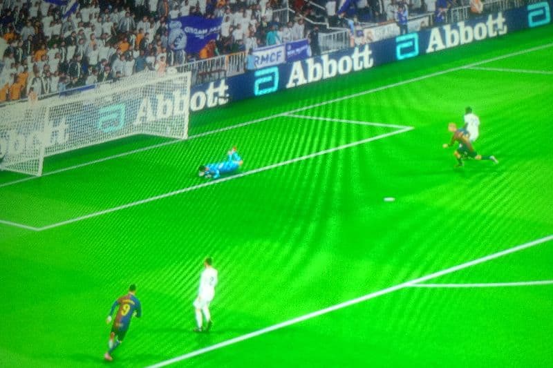 Gooooooooooooolllll!!!!! Mas um na conta do Pedro em cima do real Madrid 1x0