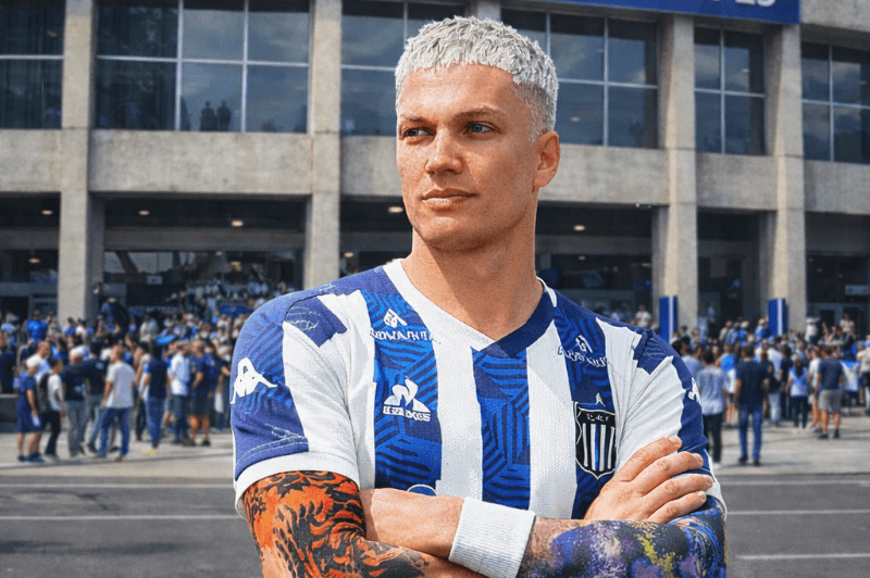 Fico feliz em poder vestir a camisola do meu clube de sonho. Obrigado Talleres🙌🏿