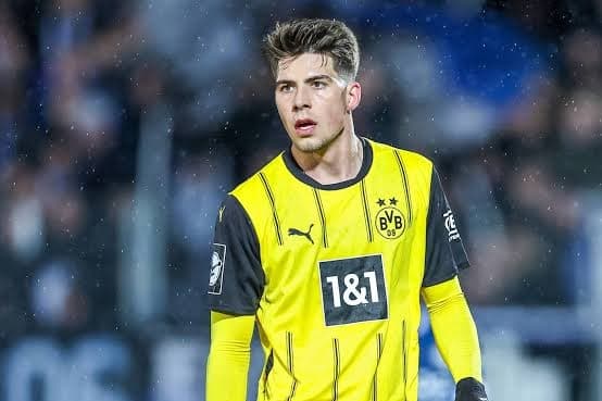 Franz Roggow, volante do Dortmund II, é o primeiro reforço da era Sammer no Dresden. O valor de 1,35M ficou abaixo do mercado, já que o j…