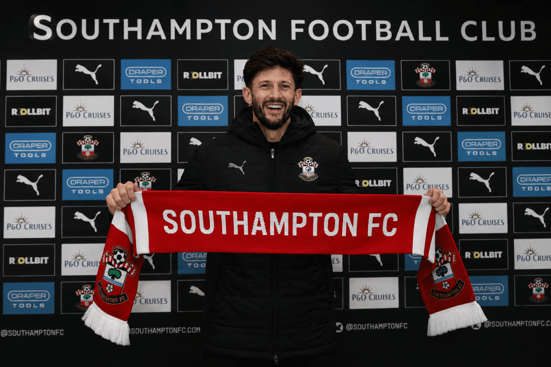 É uma honra assumir o comando do Southampton. Sei do peso dessa camisa, da paixão da torcida e da história deste clube. Chego com muita a…