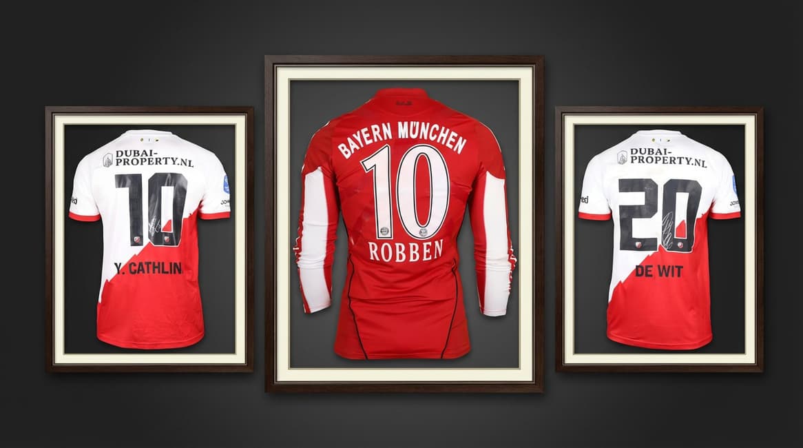 Viemos a público agradecer ao FC Utrecht e ao seu técnico, Robben, pelas doações realizadas para nossa causa! Aproveitamos também para an…