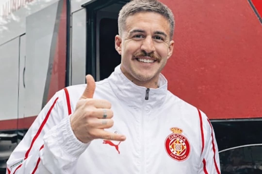 Reforço na área! Girona anuncia a contratação de Gabriel Neves, volante uruguaio de 28 anos. O jogador estava livre no mercado e assinou …