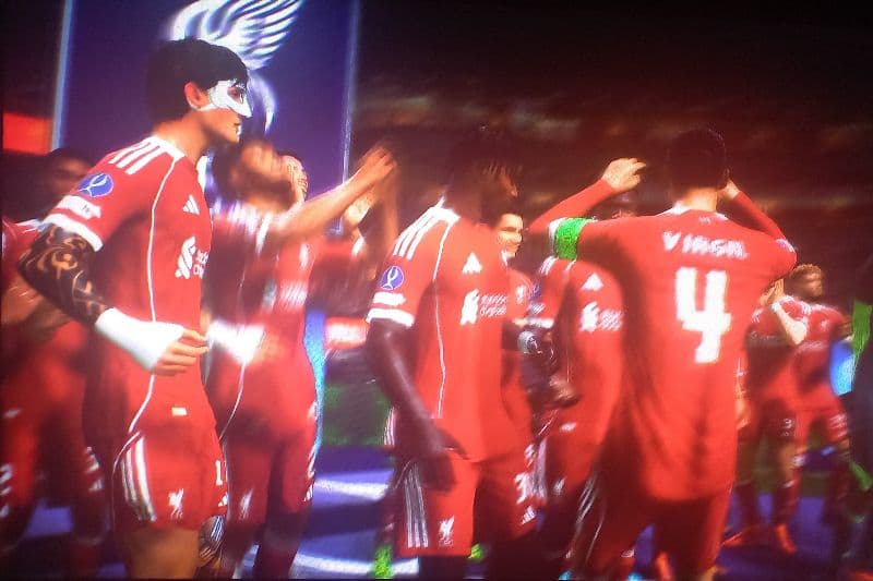 Nem 20 dias no Liverpool e já ganhamos a Super Copa da UEFA Placar final: 4x1 Liverpool +4 gols ⚽️
