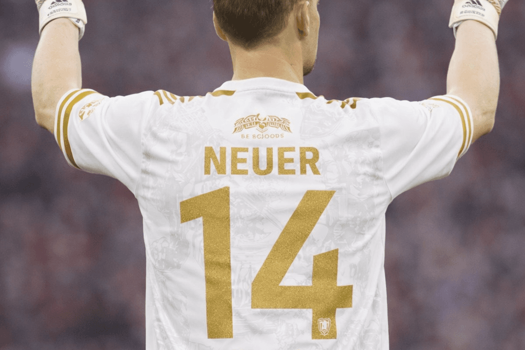 Esta é a imagem do ultimo jogo de Neuer pelo Bayern De Munique. ele disse em entrevista que continuará sua carreira como treinador.