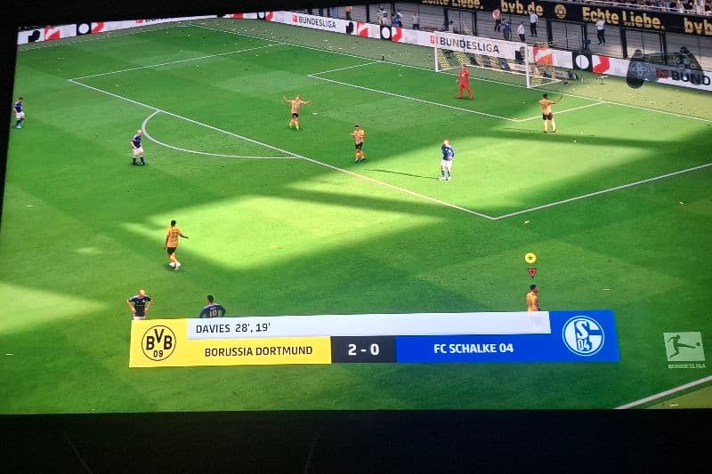 Fim de papo na bundesliga!! Borussia vence o schalke 04 Autor dos gols: Ryan davies 2x🖤💛