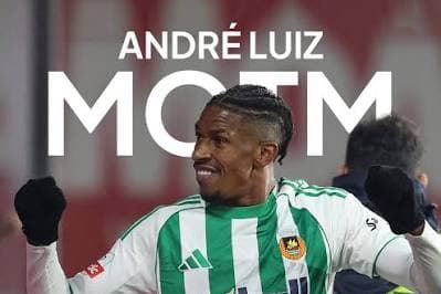 Venho agradecer a minha família, meus amigos e meus companheiros de time, fico muito feliz em receber o prêmio de atleta do mês, e não vo…