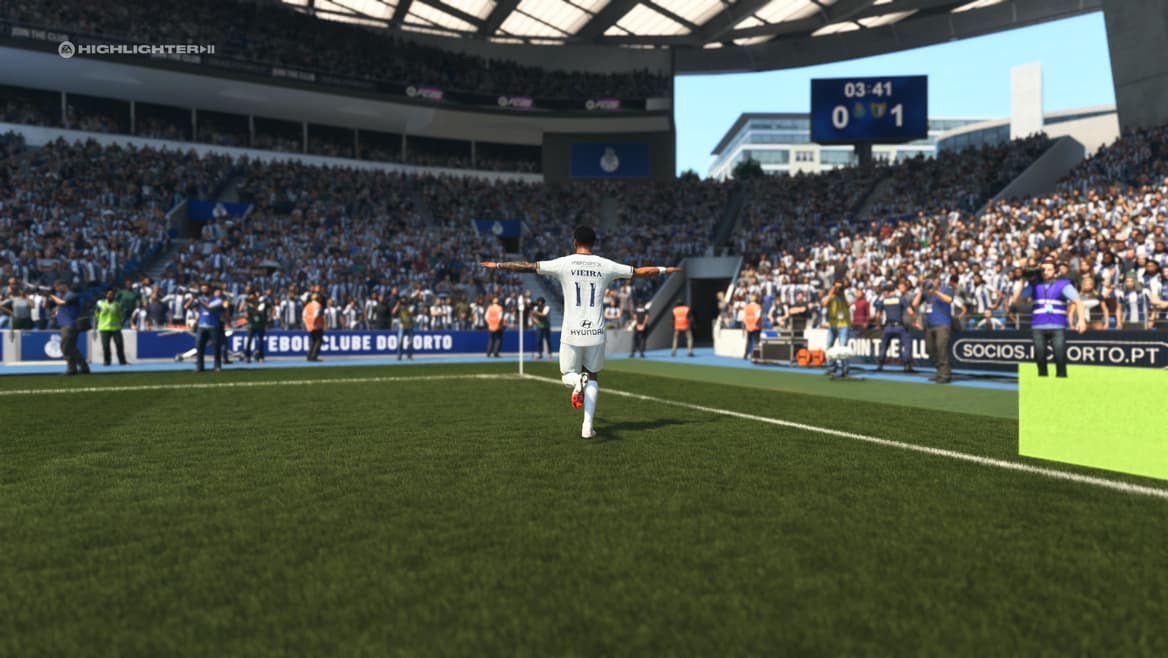 📍Estádio do Dragão Sonho realizado, nunca deixei de acreditar!💛💙 Obrigado pelo apoio, VAMOS FAMA!! 1⚽️ 1🅰️ FCP 1-2 FAM