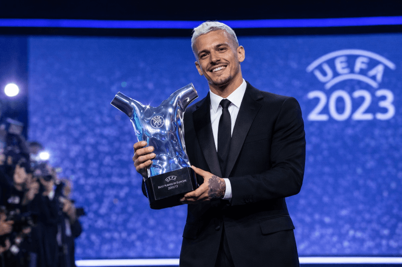 Venci o prêmio de melhor jogador da Europa, conquistar esse troféu é muito gratificante para mim, só tenho a agradecer a todos que sempre…