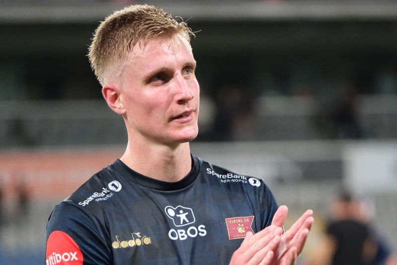 📰 Portal Viking | Mercado em movimento O Empoli 🇮🇹 sinalizou interesse na contratação do zagueiro norueguês Martin Ove Roseth. O Vikin…