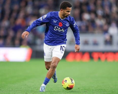 Ndiaye pode estar de saída do Everton após uma proposta dos Spurs por simplesmente 106 milhões de euros, uma proposta absurda pelo jogado…