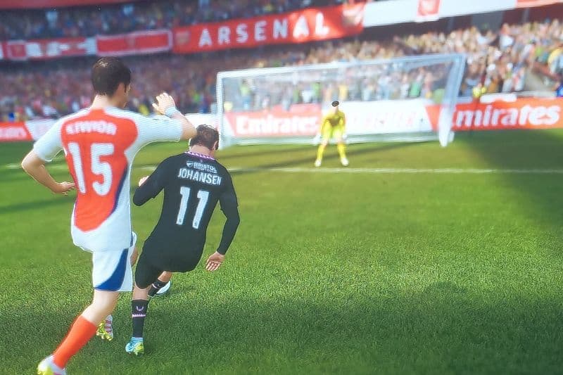 Que atuação minha contra o Arsenal, mesmo eu fazendo 2 gols ficamos so 2x2, agr vamos treinar para buscar uma vaga para competição europeia.