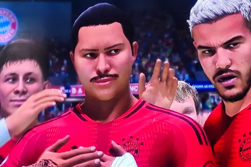 Hoje tive o prazer de guardar dois gols e uma assistência para a nossa vitória contra o Real Sociedad. Avançamos no mata-mata da Champion…