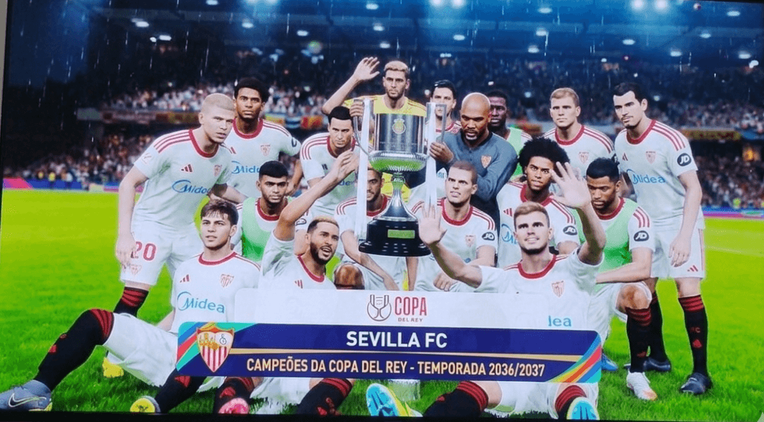 A COPA DEL REY É NOSSA! 🤩🏆🔴⚪ Obrigado ao clube por acreditar, aos jogadores pelo esforço imenso e à torcida por nos empurrar a cada mi…