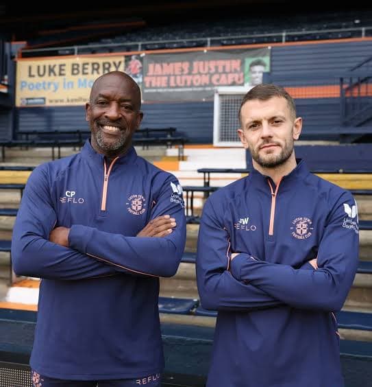 📰 SEM PRÉ TEMPORADA Jack Wilshere nega convite para competições e intensifica treinos no Luton para a estreia na League One