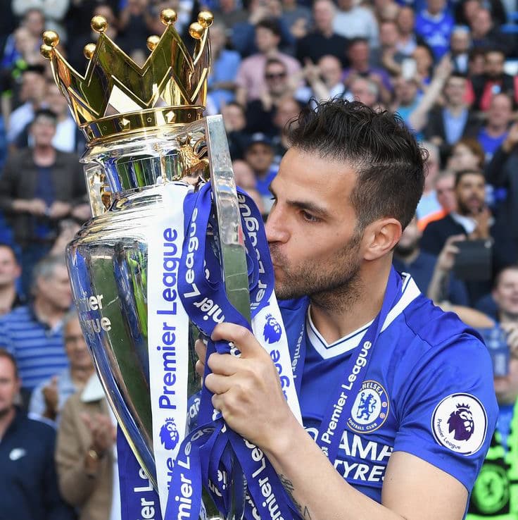 🔥🧨 OFICIAL: Fàbregas retorna ao Chelsea FC como treinador após 7 anos. Como jogador, conquistou 4 títulos: 🏆 2× Premier League 🏆 1× F…