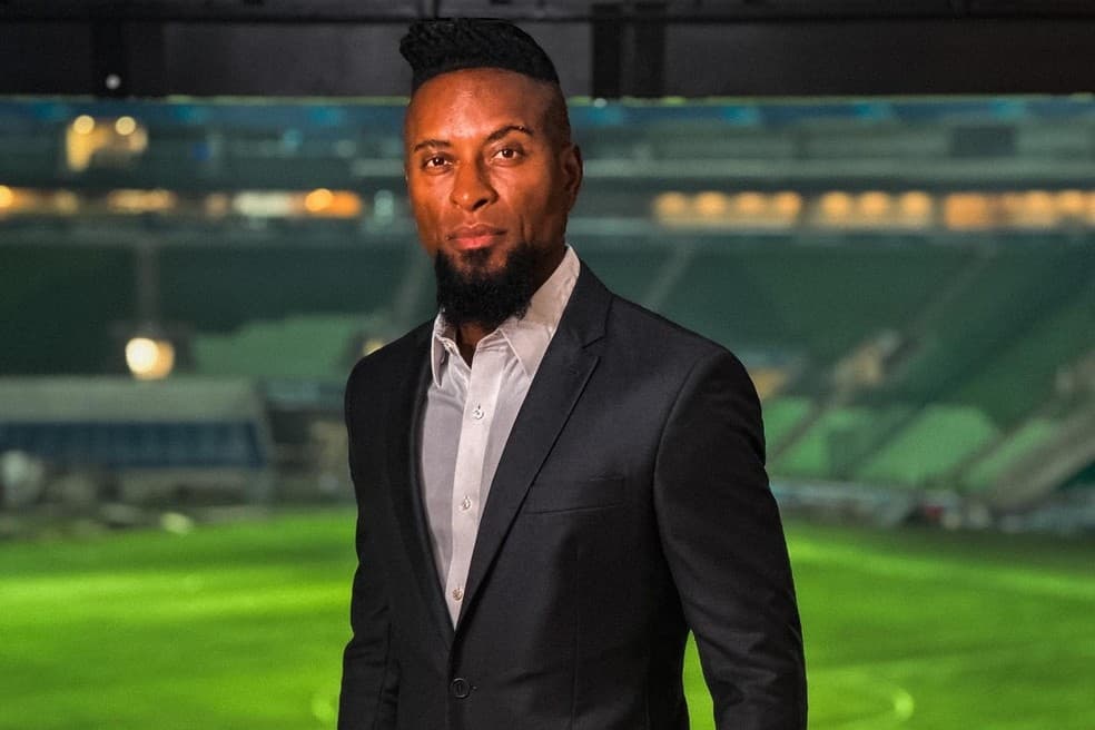Zé Roberto, ídolo do Palmeiras, Bayern e Real Madrid, assume comando do time feminino merengue! Ex-lateral, que estava treinando o Real M…