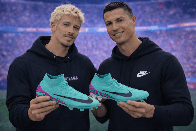 Chuteira nova para estrear na champions league {@}[Nike](6918ffa6e4606fe67982beae)