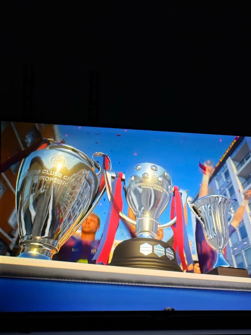 Triplete na casa 🥱🏆🔥 O ano que vem agente vai voltar a ganhar tudo d novo💙❤️