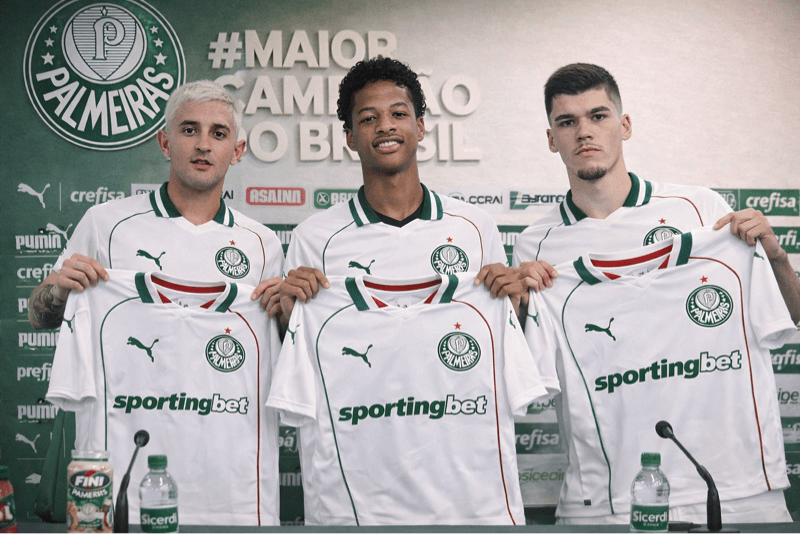 Contratações de promessas !! Palmeiras anuncia martirena lateral direito de 25 anos,Zé Lucas voltante de 17 anos, e Pedro morisco goleiro…