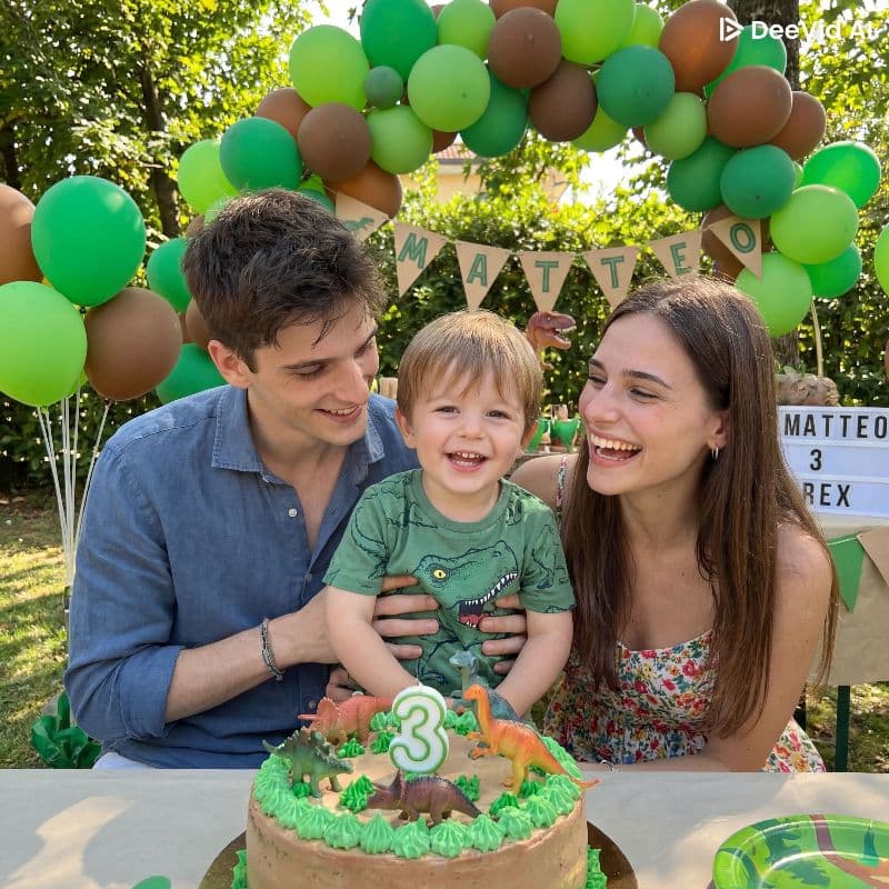 3 anos do nosso pequeno dinossauro 🦖💚 Sorrisos, bagunça, bolo e muito amor. Matteo, você é a melhor aventura da nossa vida.