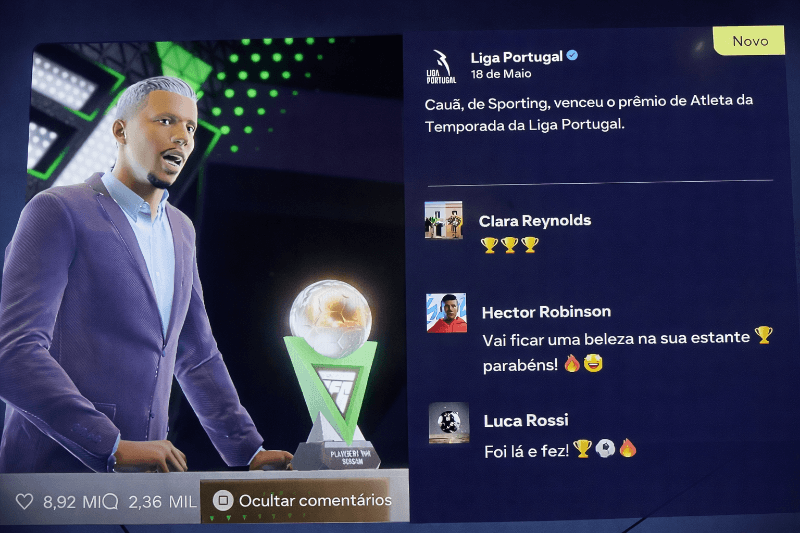 Grato a Deus por esse prêmio maravilhoso⚽️❤️. Peço desculpas a torcida por não trazer o troféu da Liga pra casa😔.