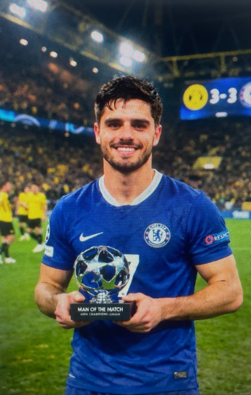 Com um empate dramático decidido por Pedro neto no final do jogo Chelsea ganha do borussia dortmund nas pré-oitavas e pega o Bayer de Mun…